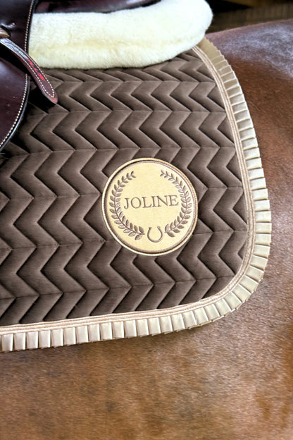 ZadeldekjeLotteChocolateBrown_b26fe9f0-2e00-426e-adce-bbe7f01c50ca